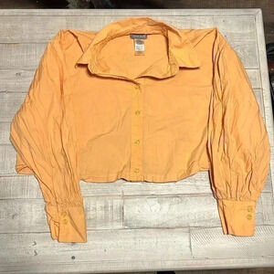 Women’s Large San Souci long sleeve‎ cropped half shirt. Button down.